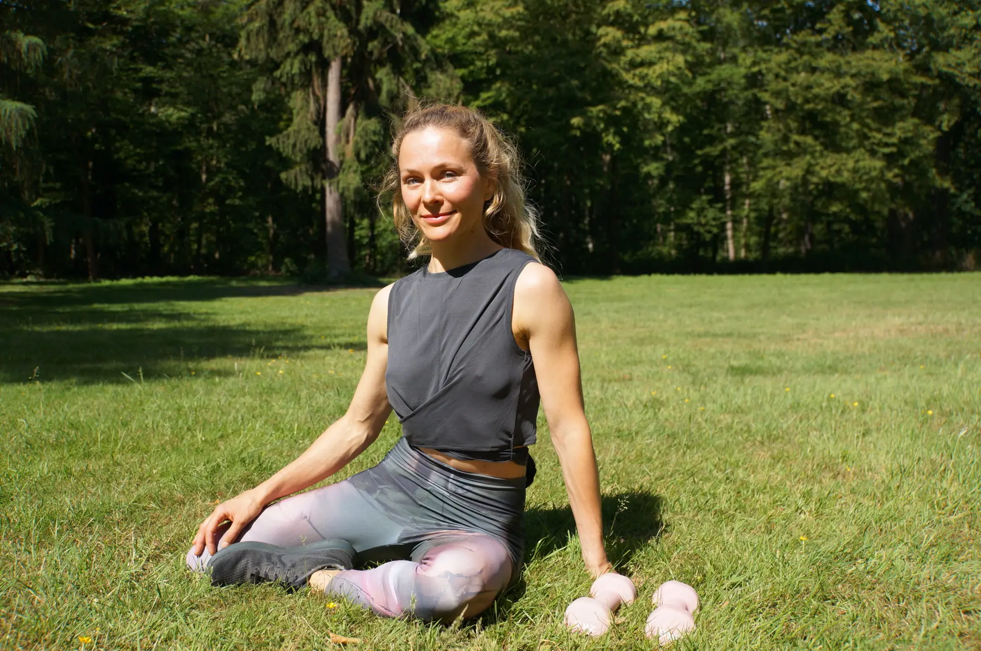 Personal Trainerin Aksinja Thater im Stadtwald